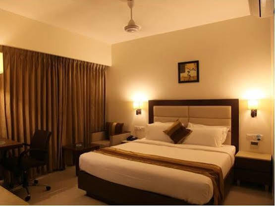 Le Grande Residency -Unmarried Couples Are Not Allowed Ahmedabad Exterior photo